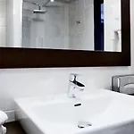 Enzo By Kyriad Direct Hotel 3*