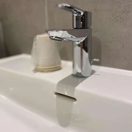 Enzo By Kyriad Direct Hotel