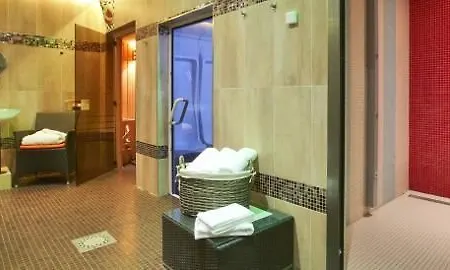 Hotel Enzo Cannes-écluse By Kyriad Direct Cannes-Écluse