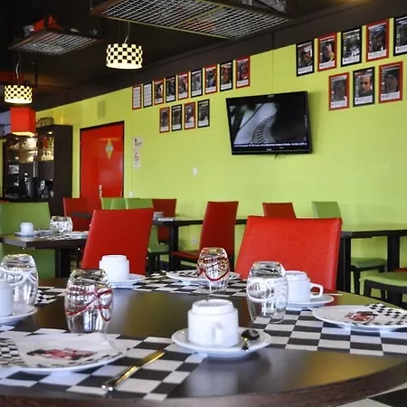 Enzo Cannes-écluse By Kyriad Direct 3* Cannes-Écluse