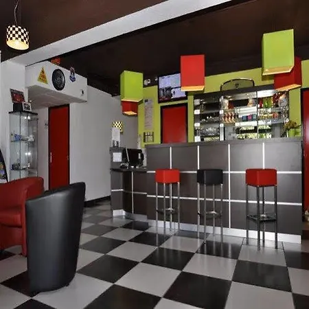 Enzo Cannes-écluse By Kyriad Direct 3* Cannes-Écluse