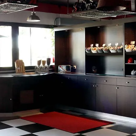 Hotel Enzo By Kyriad Direct