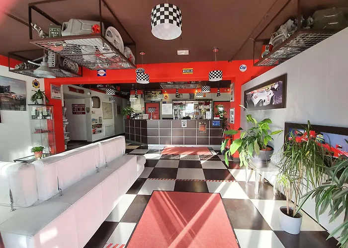 Hotel Enzo By Kyriad Direct 3*