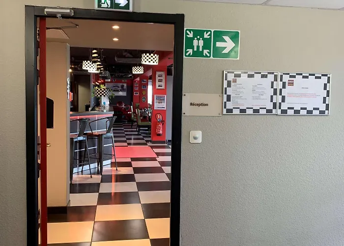 Hotel Enzo By Kyriad Direct 3*