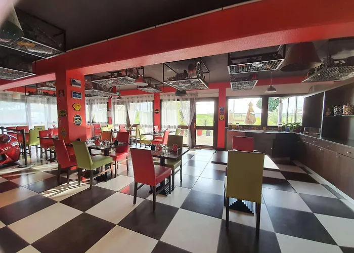 Hotel Enzo By Kyriad Direct 3*