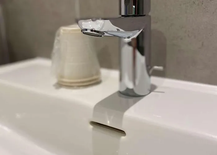 Enzo By Kyriad Direct Hotel