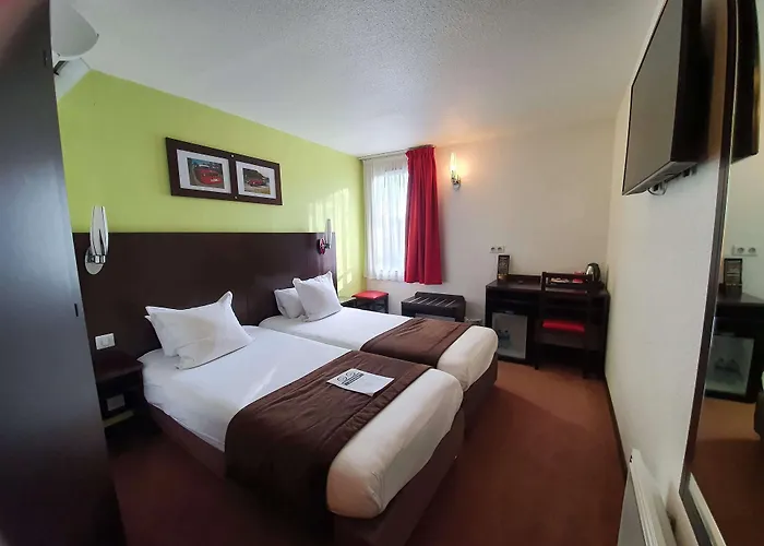 Enzo By Kyriad Direct 3*