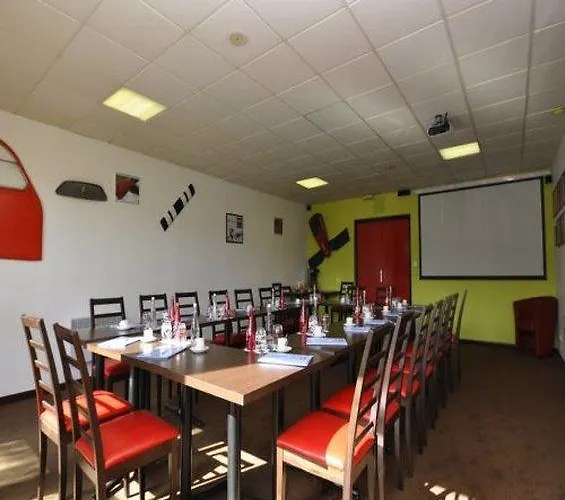 Enzo By Kyriad Direct