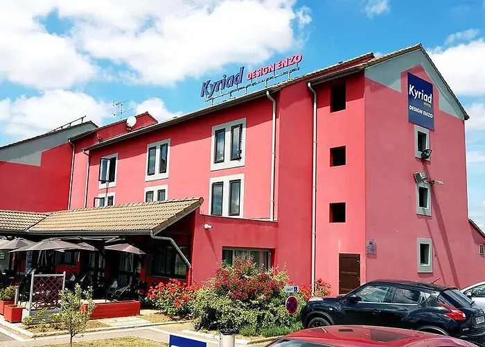 Enzo By Kyriad Direct 3*