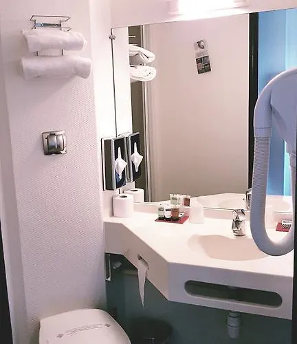 Hotel Enzo By Kyriad Direct