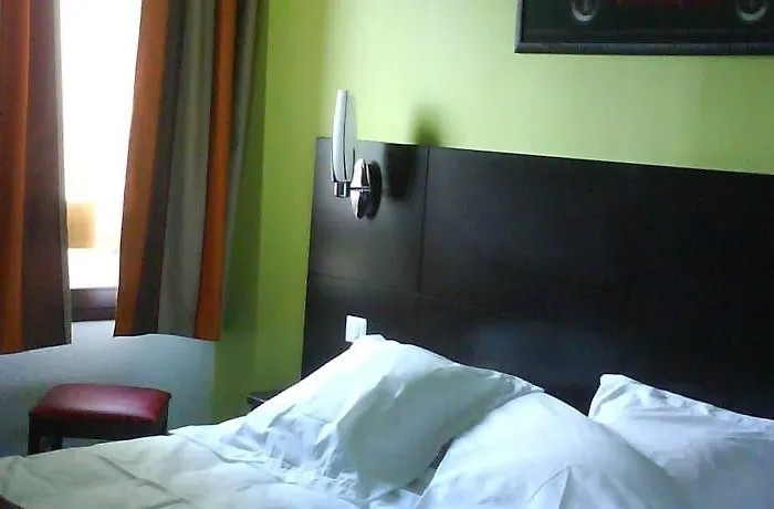 Hotel Enzo By Kyriad Direct 3*