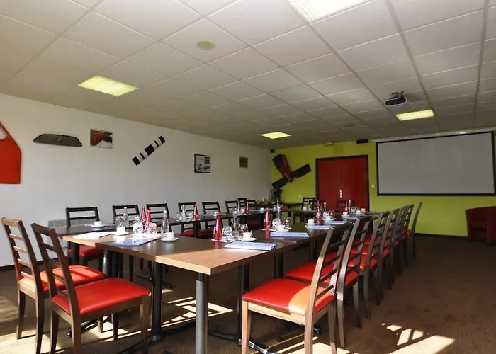 Enzo By Kyriad Direct Hotel