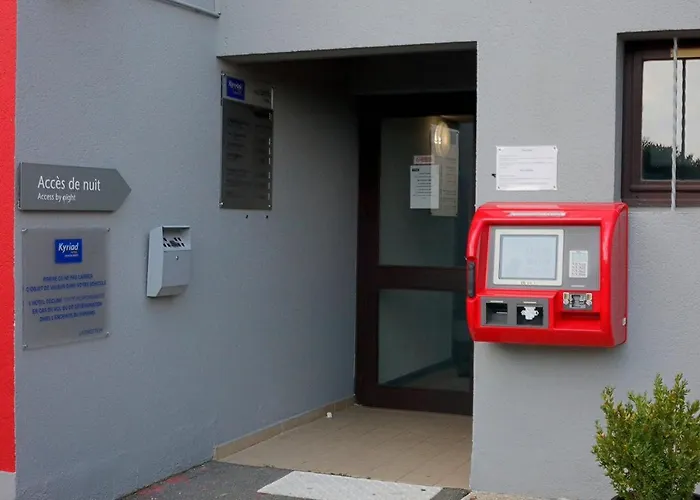 Enzo By Kyriad Direct 3*