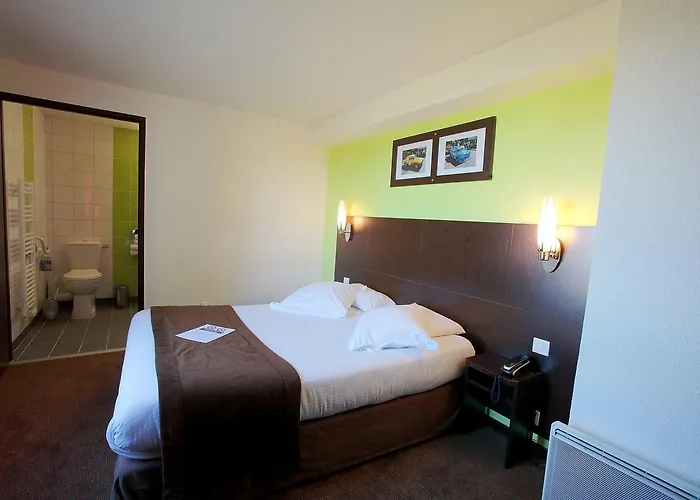 Enzo By Kyriad Direct Hotel Cannes-Écluse